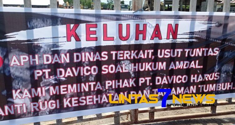Warga Lakukan Aksi Demo Terkait Limbah Oli Bekas, Dibuang Sembarangan Oleh PT Davico Kota Sorong.