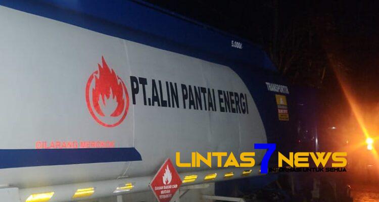 Polres Kepahiang Amankan 2 Mobil Tengki Pembawa Solar Oplosan