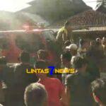 Dua Rumah Warga Talang Leak I Terbakar, Damkar Dilempar Warga