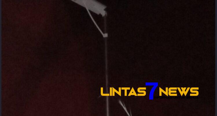Baru Dipasang Lampu Jalan Proyek Pengadaan Sudah Tak Menyala