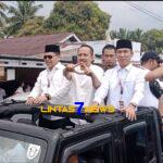 Ribuan Massa Hantarkan Azhari-Bambang Daftar Ke KPU