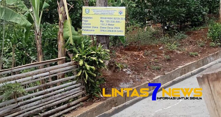Kegiatan Perbaikan Jalan Pemdes Cirebon Baru Libatkan Masyarakat Setempat