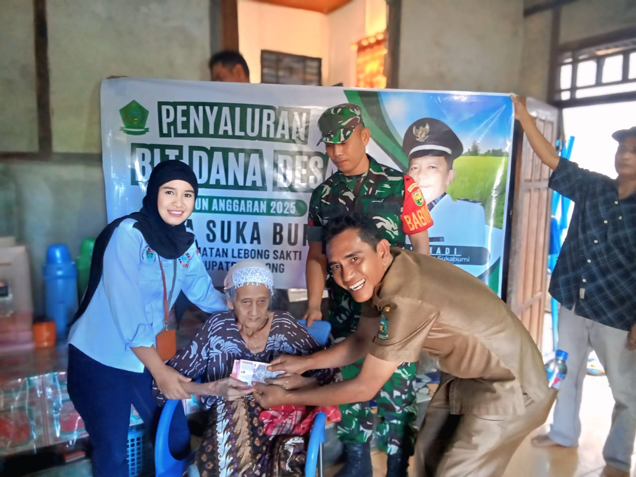 28 KPM Desa Suka Bumi Terima BLT Dana Desa