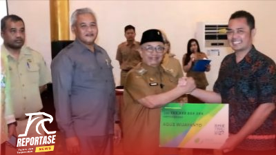 Pemkab Blitar Tuntaskan Penyaluran BLT DBHCHT 2025, Ribuan Buruh Terima Pemkab Blitar Tuntaskan Penyaluran BLT DBHCHT 2025, Ribuan Buruh Terima Bantuan Tahap Akhir